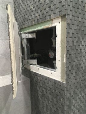 Люк под плитку Нажимной Секрет-Лайт 200*600 Люк под плитку Нажимной Секрет-Лайт 200*600