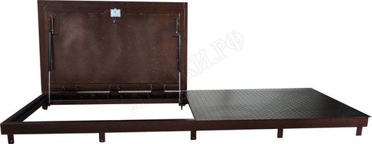 Напольный люк Дворник Уголок, стальной рифленый лист, 2 створки Напольный люк Дворник Уголок, стальной рифленый лист, 2 створки